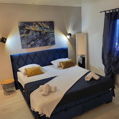 Stanici Apartments Mikas מראה חיצוני תמונה