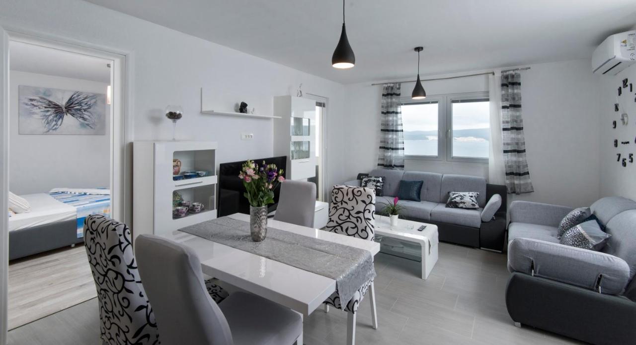 Stanici Apartments Mikas מראה חיצוני תמונה
