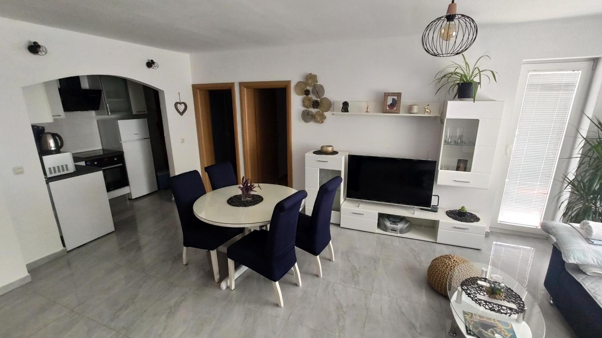 Stanici Apartments Mikas מראה חיצוני תמונה