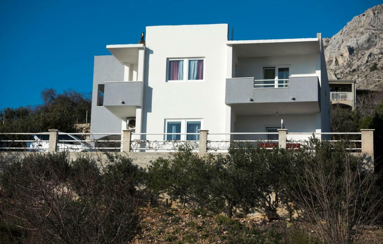 Stanici Apartments Mikas מראה חיצוני תמונה